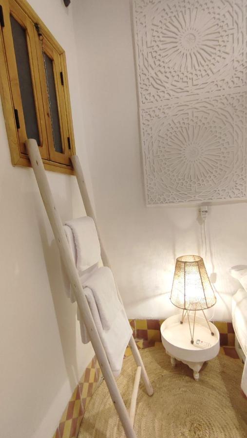 Riad Privatise 4 Personnes 2 Chambres A 2 Minutes Place Jemma El Fna Marrakesh Esterno foto